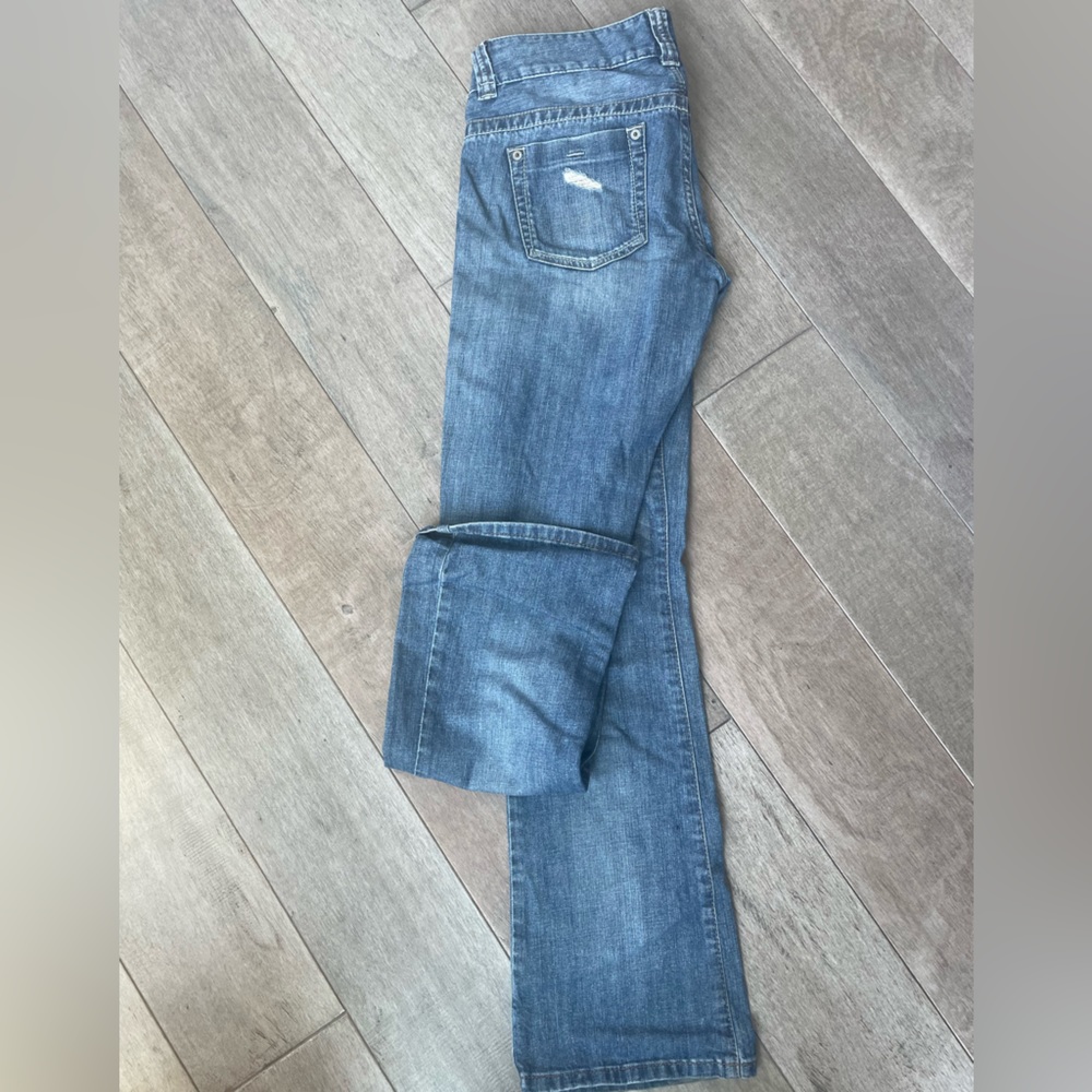 Size 28 guess jeans